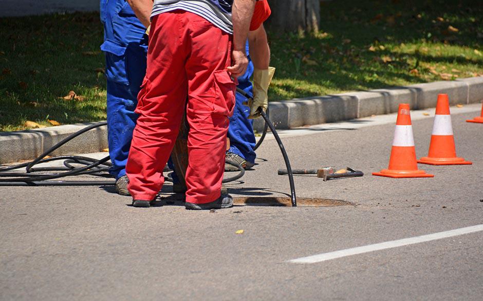 comment déboucher son wc Saint-Ouen